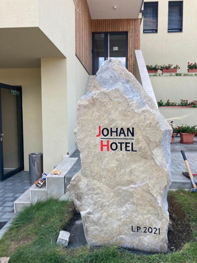 Johan Hotel Zlín Exterior foto